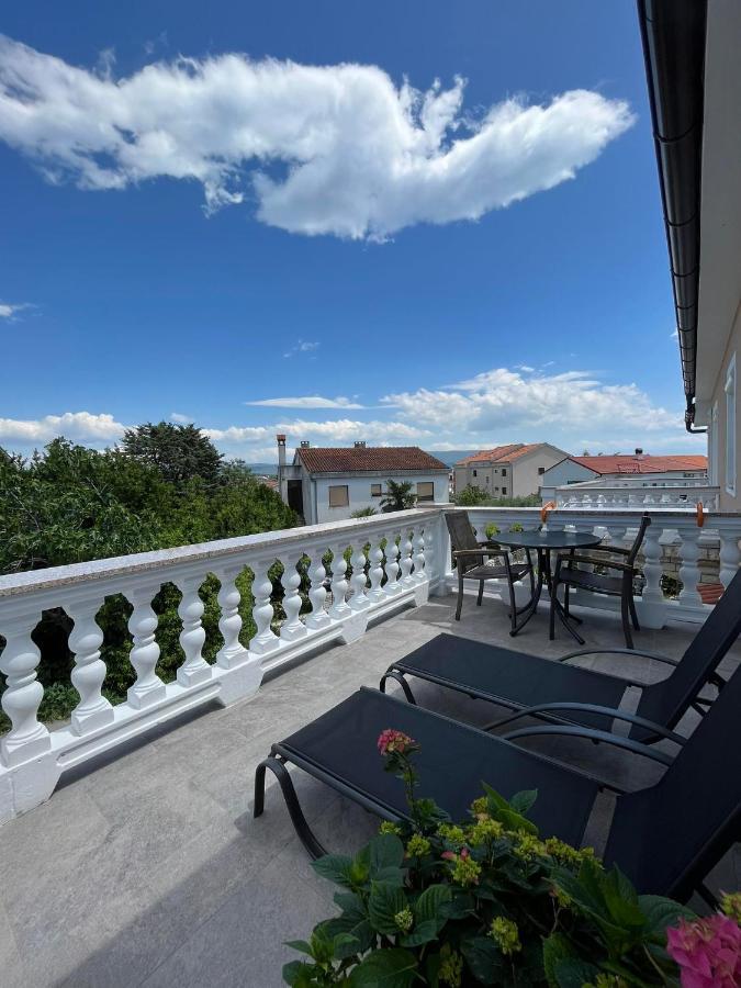 Apartments Ostojic Krk Town Exterior photo
