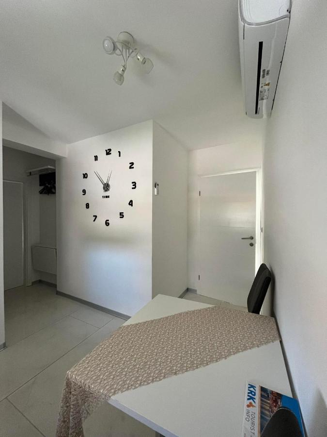 Apartments Ostojic Krk Town Exterior photo