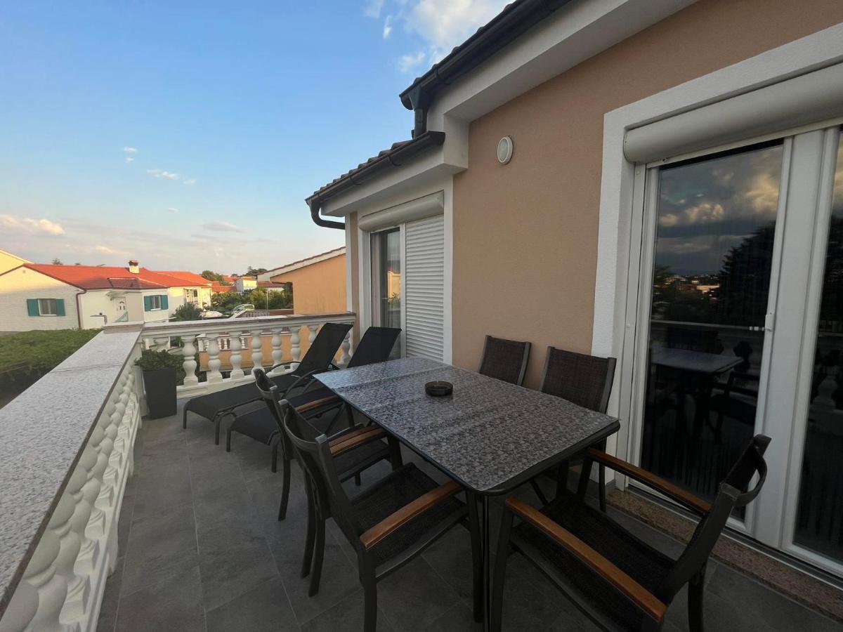 Apartments Ostojic Krk Town Exterior photo